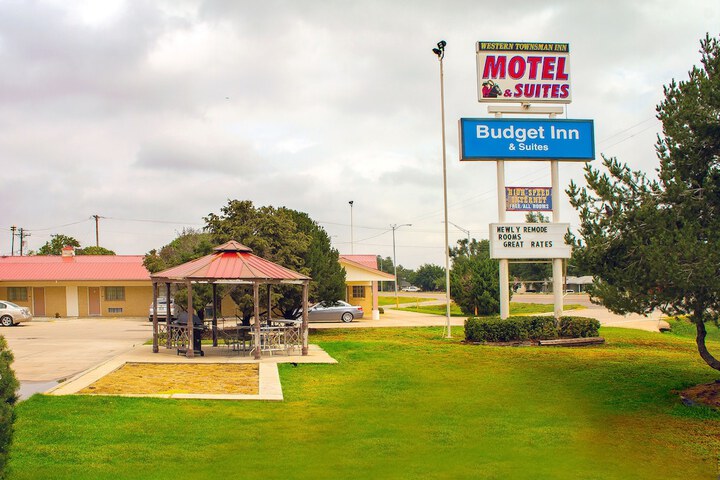 Budget Inn and Suites