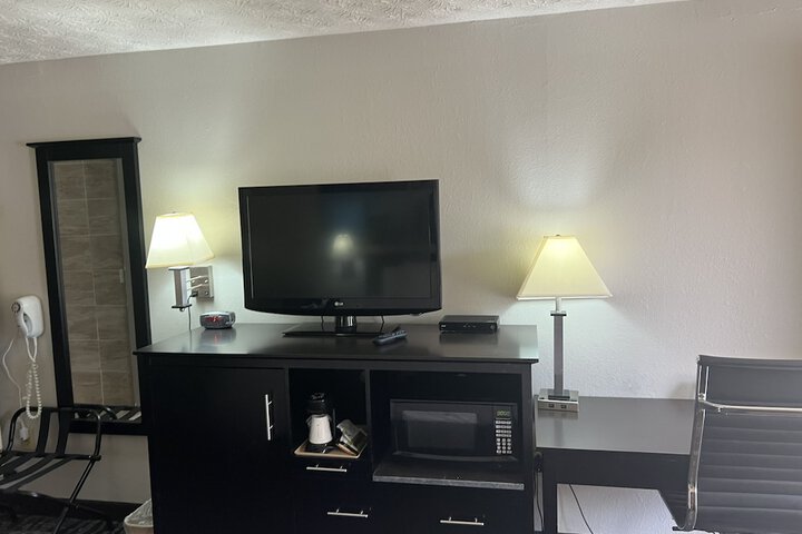 Room 36 of 61