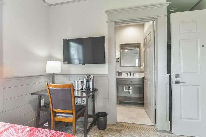 Room 14 of 26