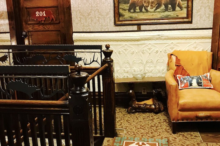 Hotel Interior 49 of 198