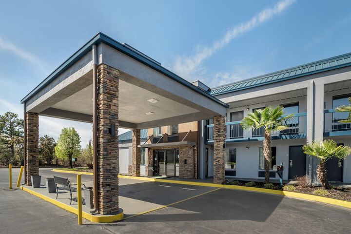 Hotel 3 of 49