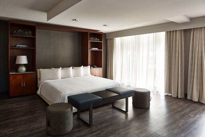 Room 15 of 64