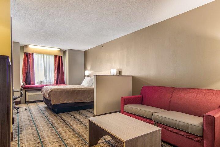 Quality Inn & Suites Grove City - Outlet Mall