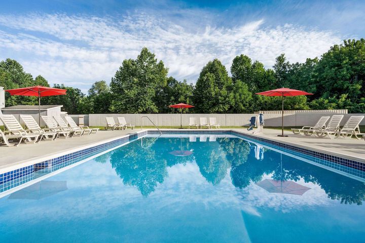 Pool 6 of 39