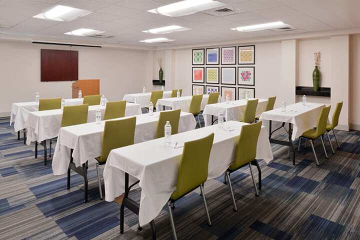 Holiday Inn Express Hotel & Suites Mooresville - Lake Norman by IHG