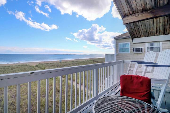 Waves Oceanfront Resort