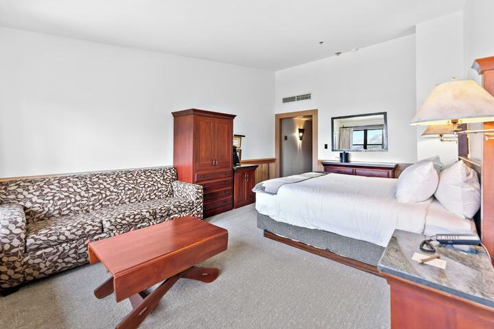 Sun Mountain Lodge