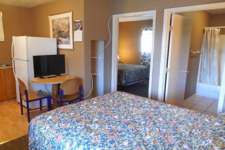Room 27 of 35
