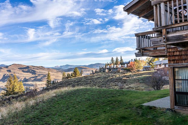 Sun Mountain Lodge