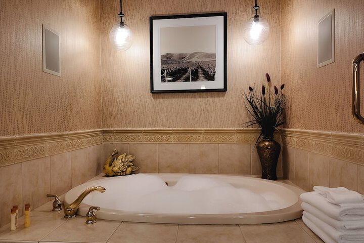 Best Western Plus Black Oak