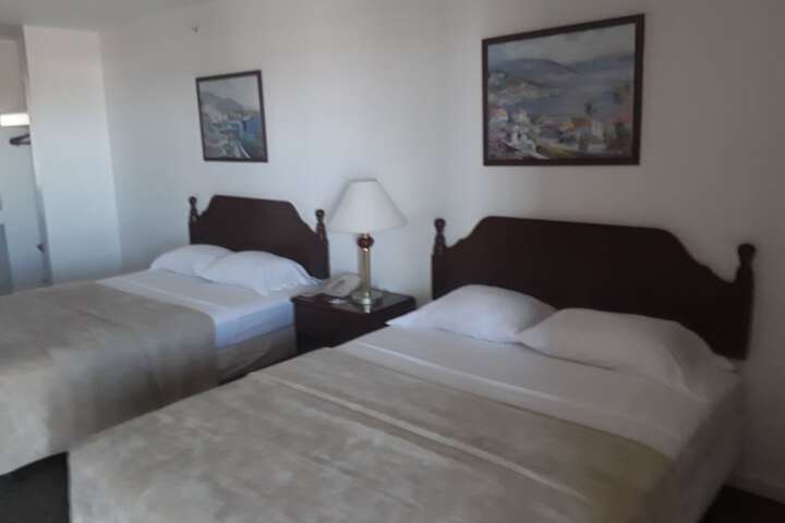 Room 15 of 19