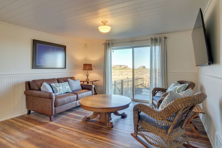 Beachfront Bandon Vacation Rental w / Ocean View!