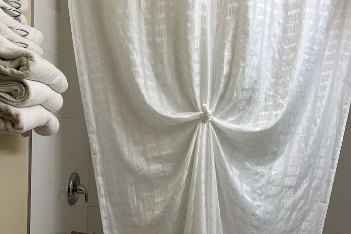 Room 15 of 60
