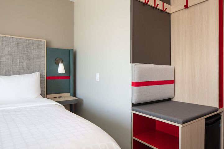 avid hotels Madison - Monona by IHG