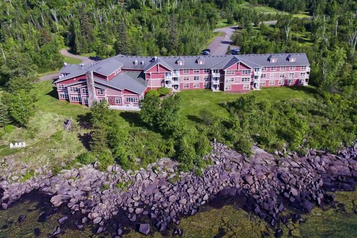 Hotel 3 of 72
