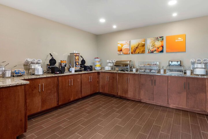 Breakfast/Coffee Service 24 of 26