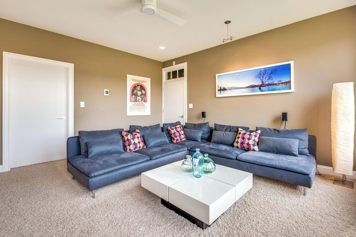 Modern Retreat w / River View in Roswell!