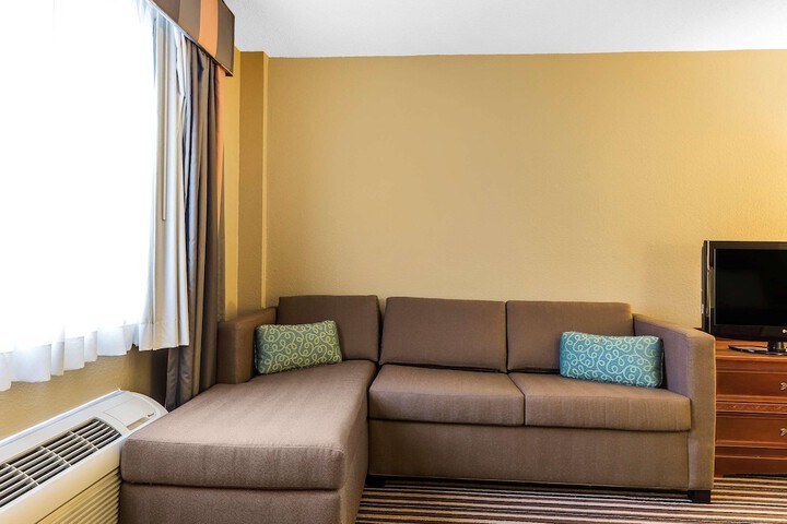 Room 11 of 41
