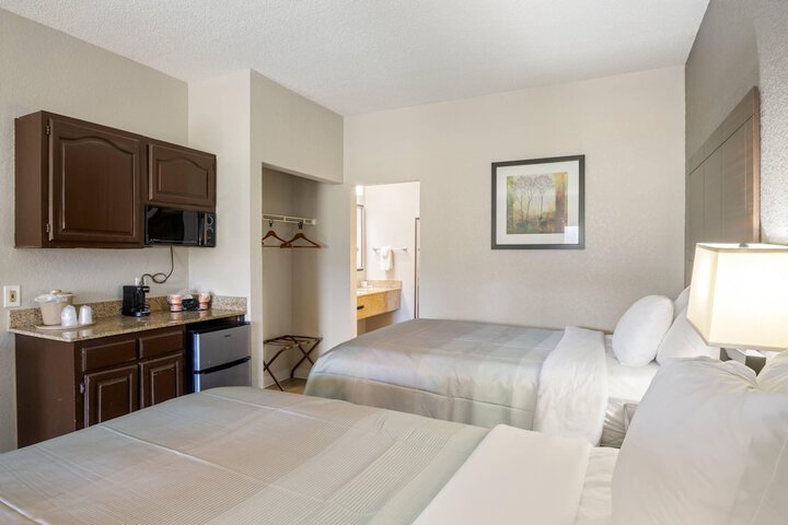 Quality Suites Hickory South