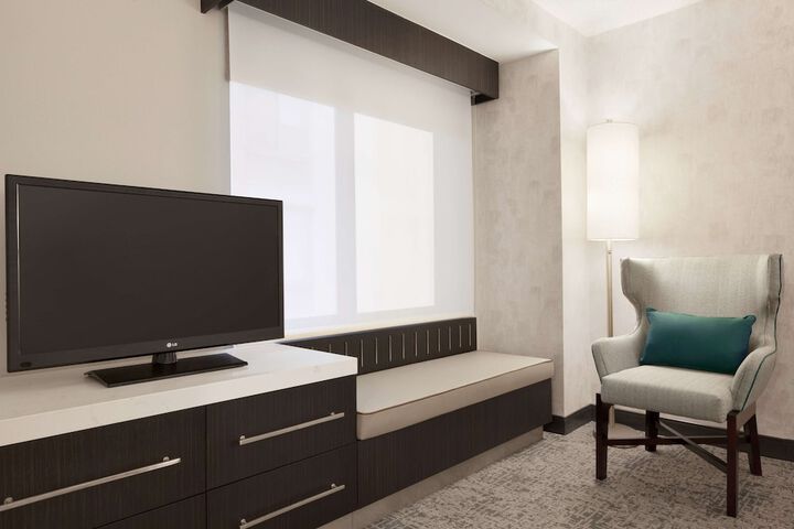 Room 16 of 45