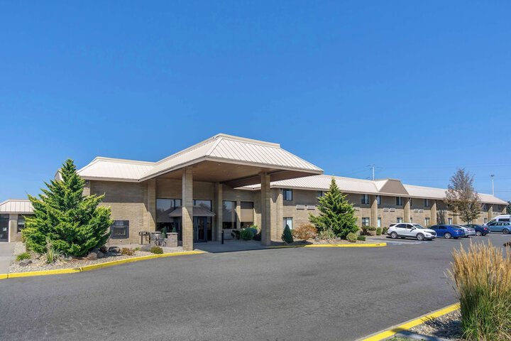 Best Western Plus Ahtanum Inn