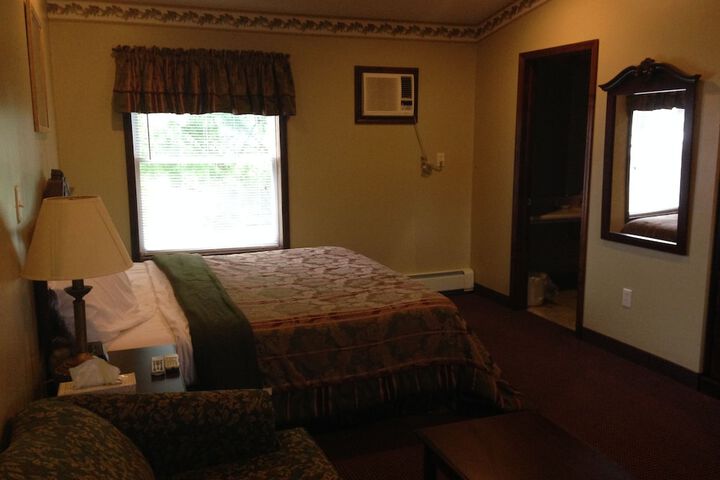 Room 35 of 42