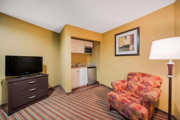 Room 22 of 47
