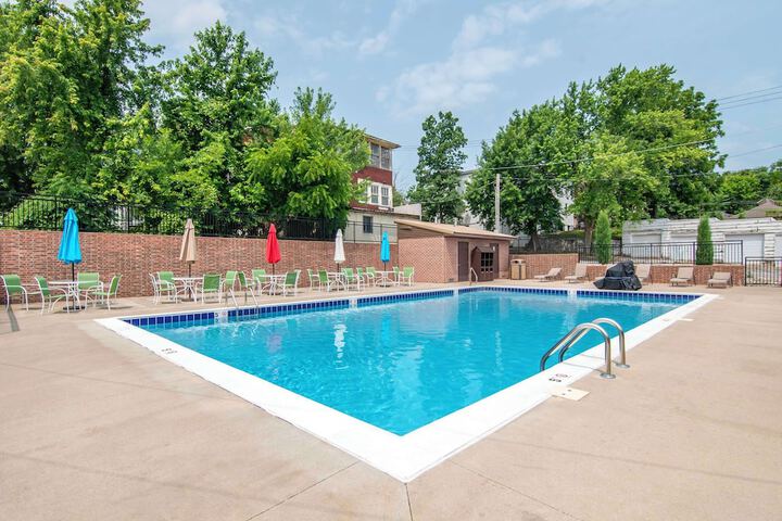 Pool 6 of 29