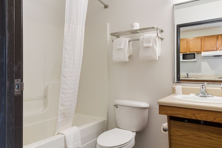 WoodSpring Suites College Station