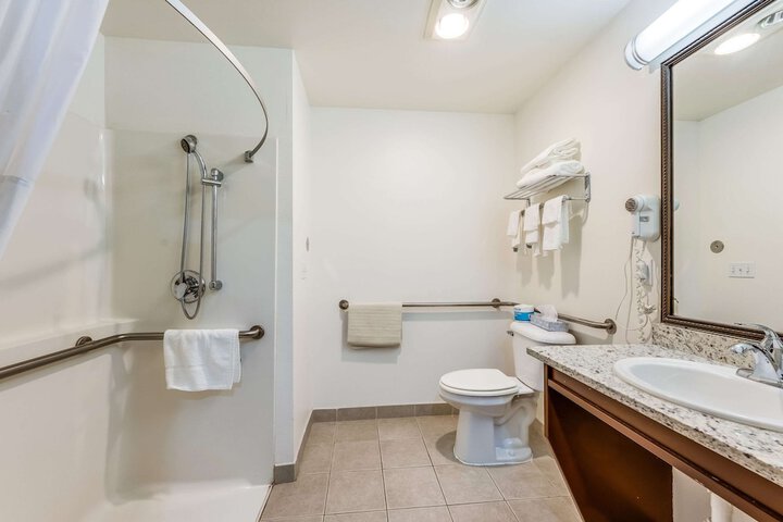 Room 14 of 34