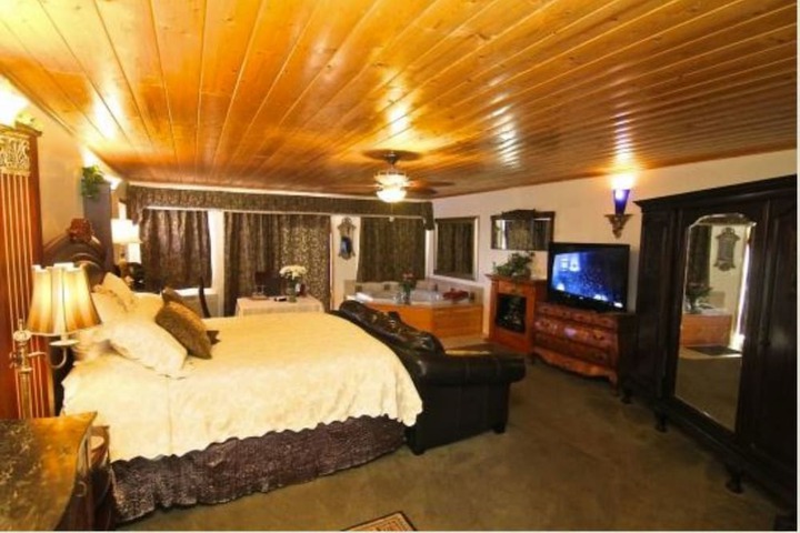 Echo Canyon Spa Resort (Adults Only)
