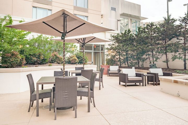 Courtyard Silver Spring Downtown