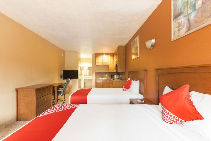 Room 22 of 28