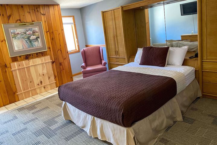 Room 15 of 24