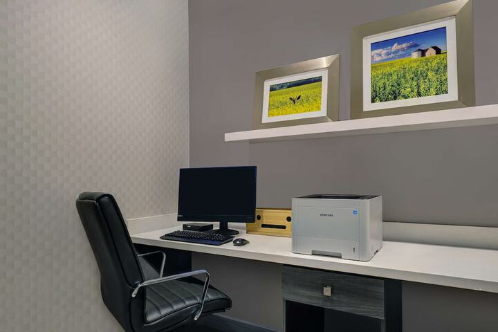 Business Center 49 of 49