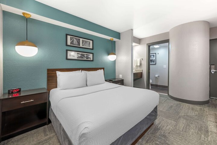 Sleep Inn Miami International Airport