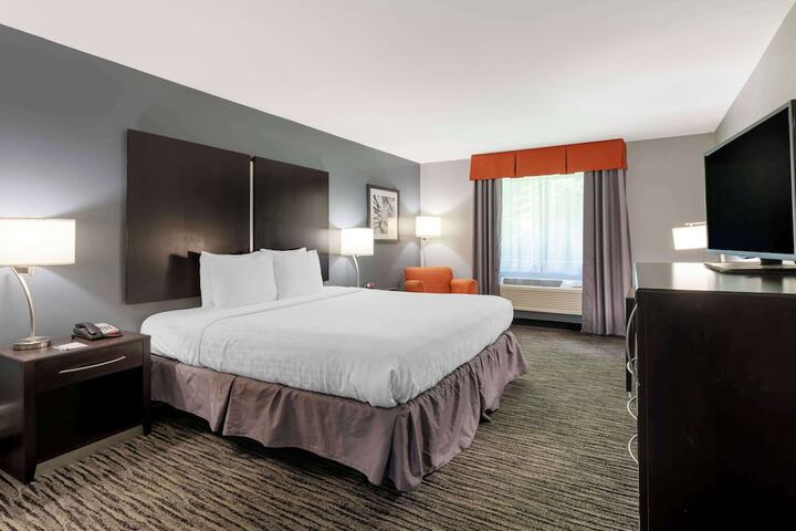 Best Western University Inn at Valparaiso