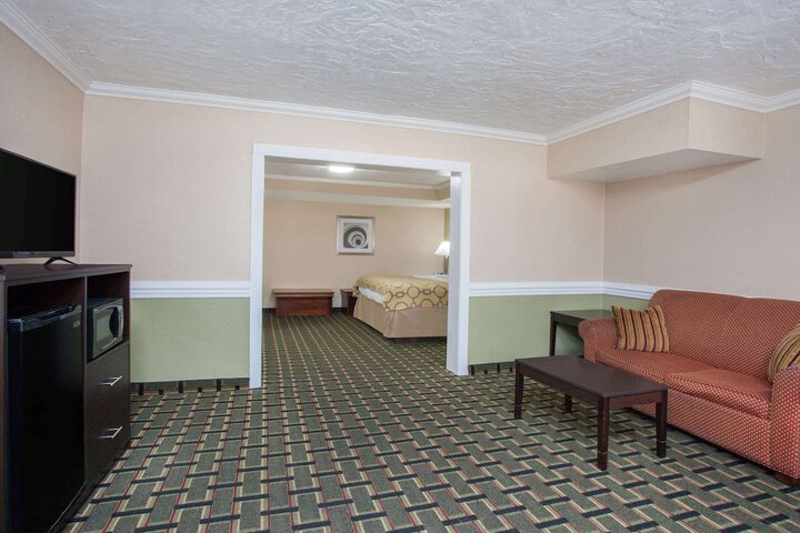 Baymont by Wyndham Lake City I-75
