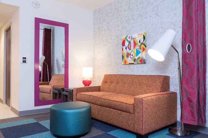 Room 22 of 40