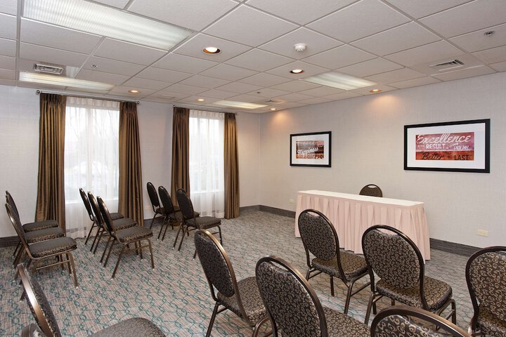Hampton Inn & Suites Chicago / Lincolnshire