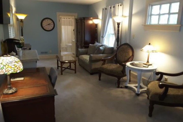 Room 13 of 23