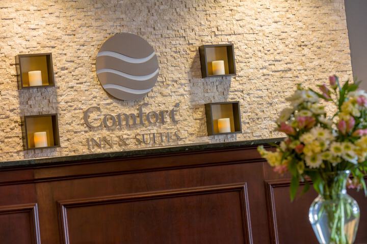 Comfort Inn & Suites Near Burke Mountain