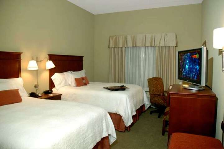 Room 11 of 27