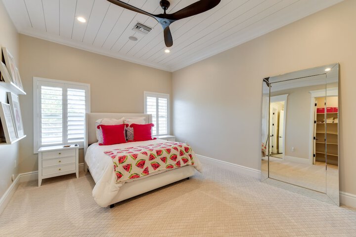 Spacious Queen Creek Home w / Hot Tub & Pool!