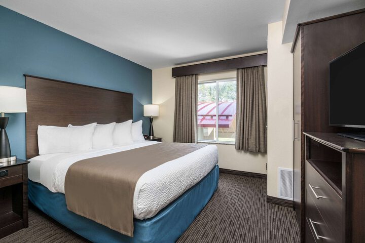 Room 21 of 35