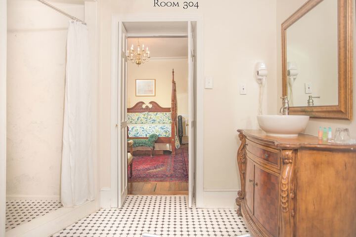 Room 159 of 170