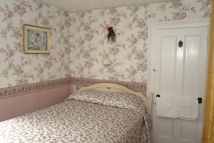 Room 21 of 84