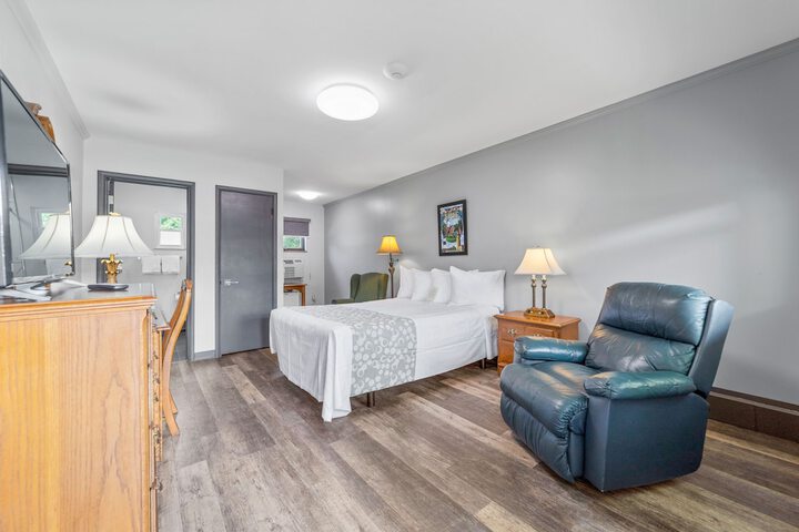 Room 48 of 60