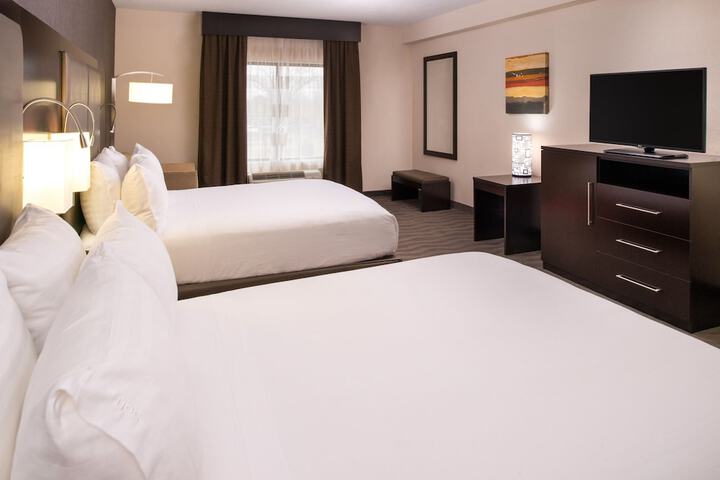 Holiday Inn Express & Suites Monroe by IHG