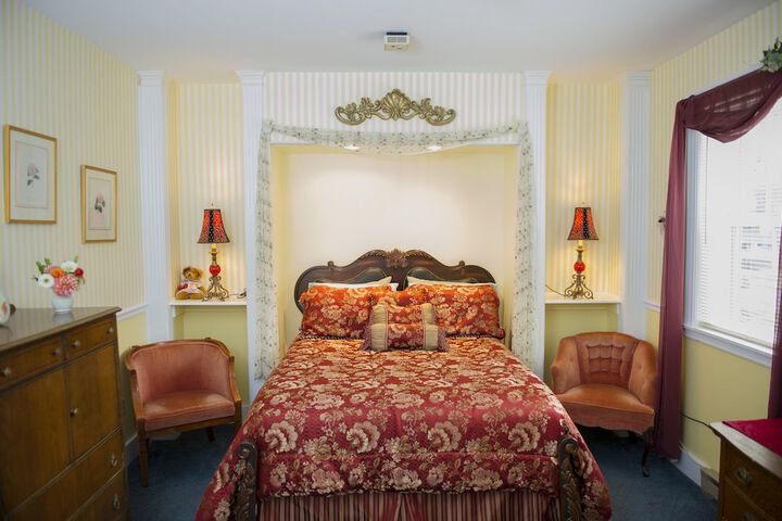 Room 18 of 40